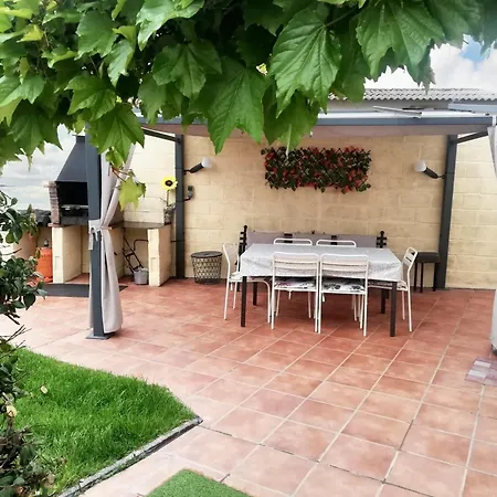 Charming House In With Private Pool *