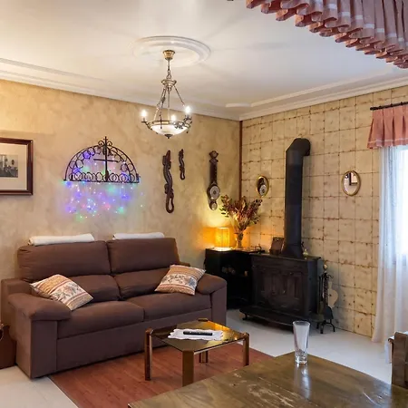 Charming House In With Private Pool *